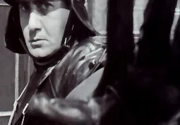 Domani, martedì 3 maggio, alle ore 21 al cinema Lux con la  proiezione del film Lo Sceicco Bianco (1952) di Federico Fellini, mercoledì 4 maggio al Teatro Civico alle ore 18-21 con l’inaugurazione della mostra Sordi fortissimamente Sordi,  giovedì 5 maggio alle  ore 18-21 con la presentazione del libro A Roma con Alberto Sordi con l’autore Nicola Manuppelli, l’associazione de Le Cercle Rouge in collaborazione con il cineclub Méliès, rendono omaggio al grande attore